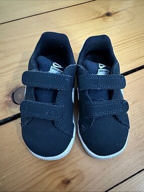Nike baby Velcro Sneakers
